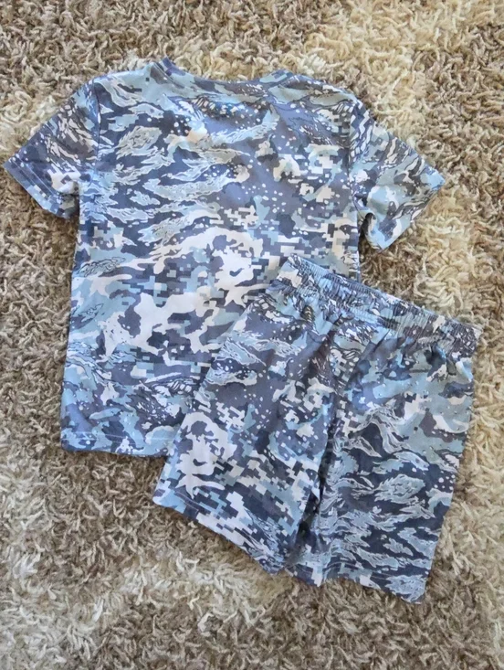 Under Armour Boys' Blue Digital Camo Short Set - Picture 2 of 3